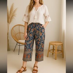 Anthropologie Bohemian Patterned Cropped Pants small